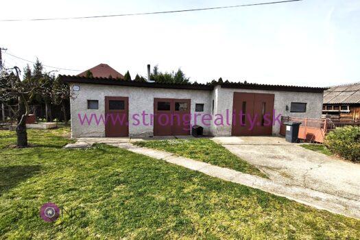 Znížená cena! 3 izbový rodinný dom s garážou v obci Pataš