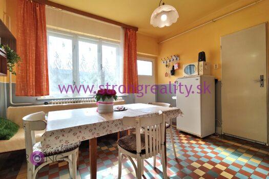 Znížená cena! 3 izbový rodinný dom s garážou v obci Pataš