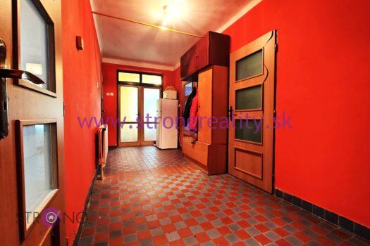 4 izbový rodinný dom v obci Holice