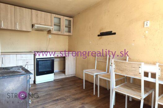 4 izbový rodinný dom v obci Holice