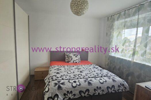5 izb.rodinný dom s garážou a veľkorysým pozemkom v obci Ohrady okr. Dun. Streda
